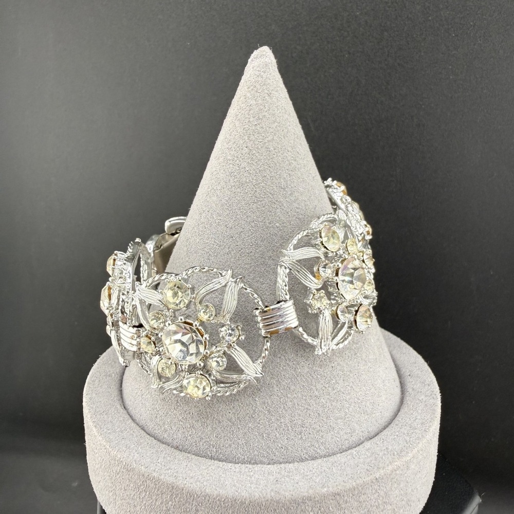 Vintage Estate Rhinestone Bracelet Silver Tone Floral Tennis 7in